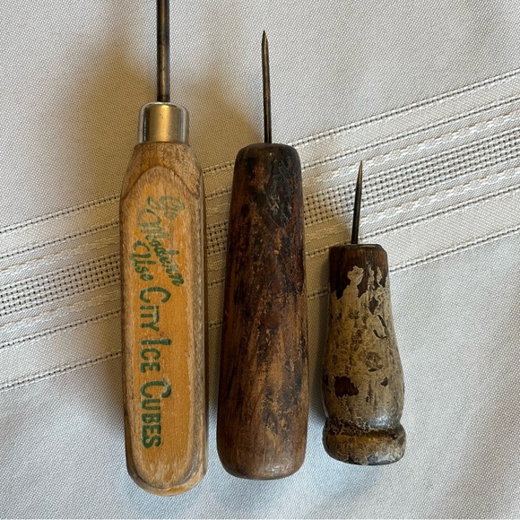 3 Vintage Ice Picks with Wooden Handles - Picture 3 of 7